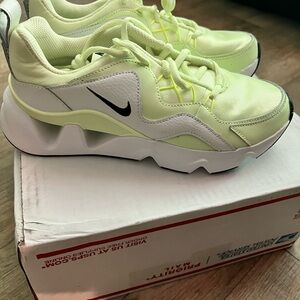 Nike Women’s Sneakers – Light Volt/White size 7